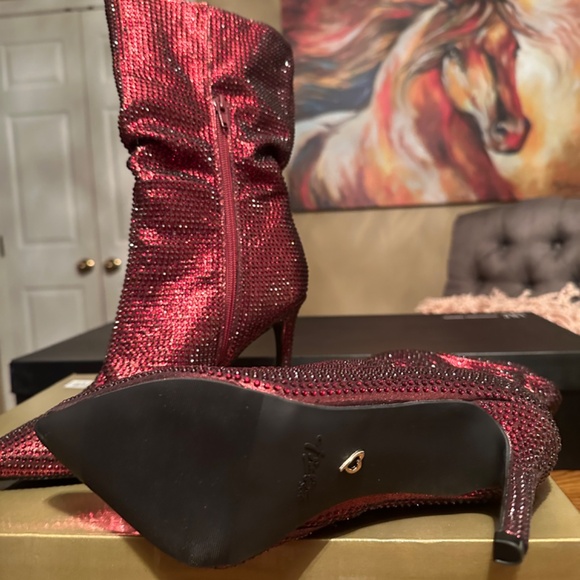 Thalia Sodi Raquell - Picture 2 of 4